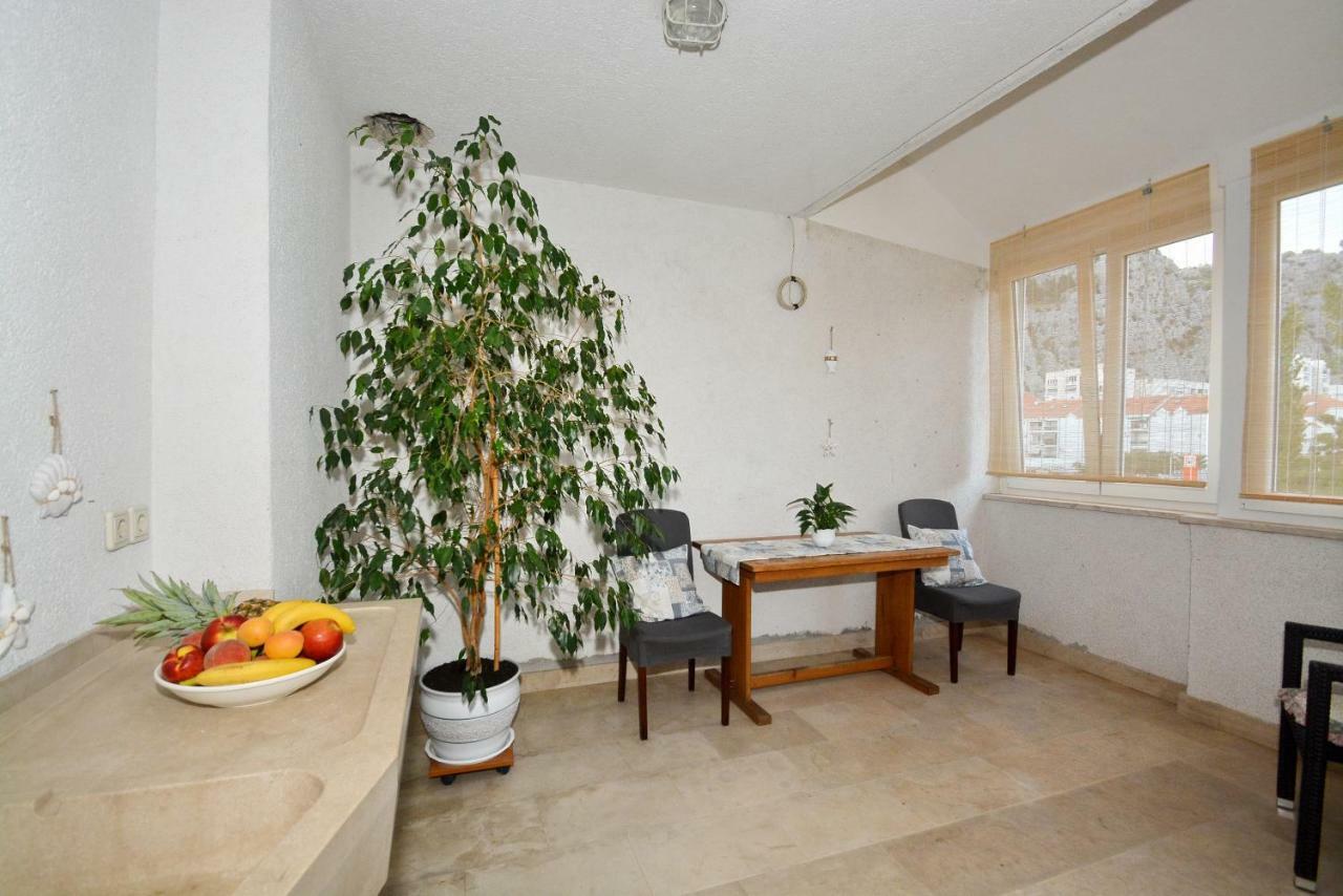 Apartman Vanja Omiš Exterior foto